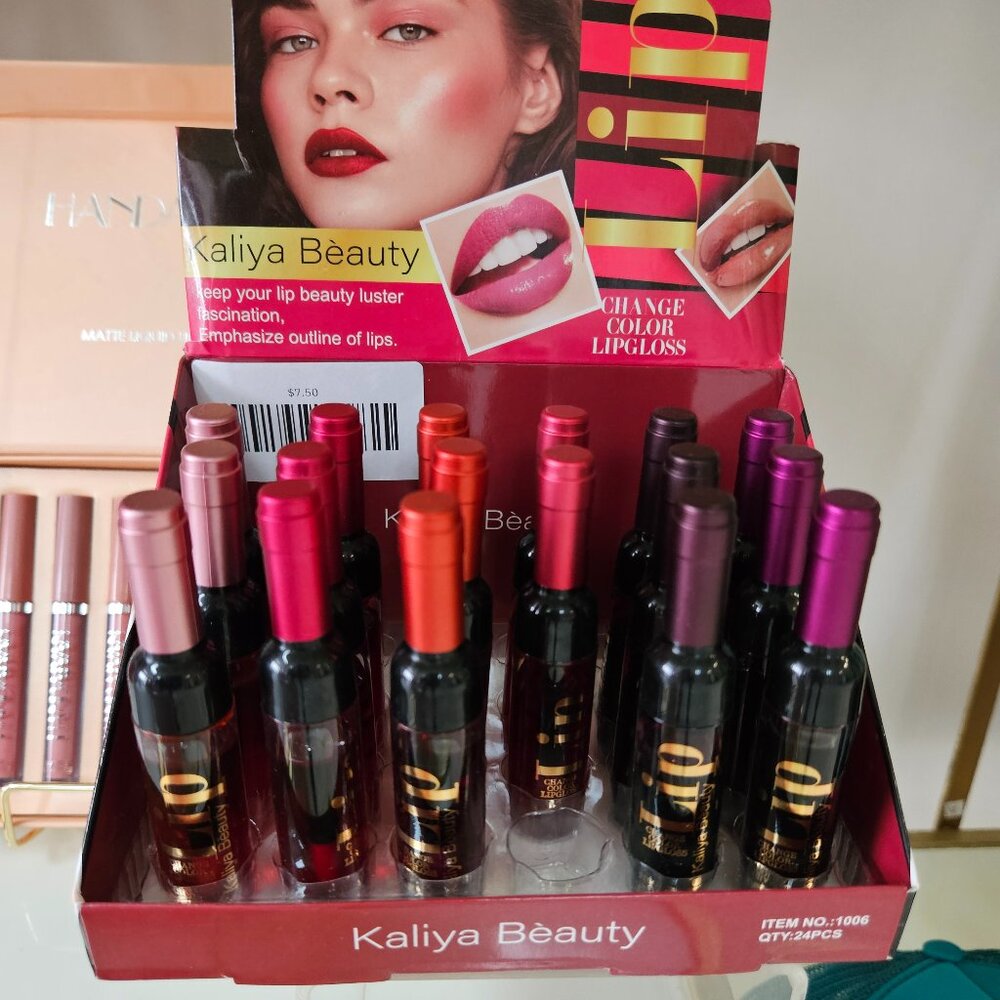 Kaliya Beauty color changing Lip Gloss